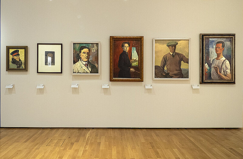Sechs Gemälde mit Männern im Profil. 